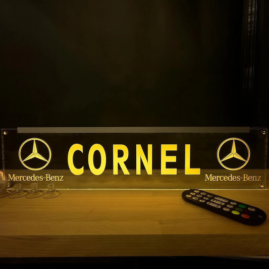 Placheta Tir 52 cm x 12 cm x 5mm cu 4 ventuze – Model Mercedes Benz