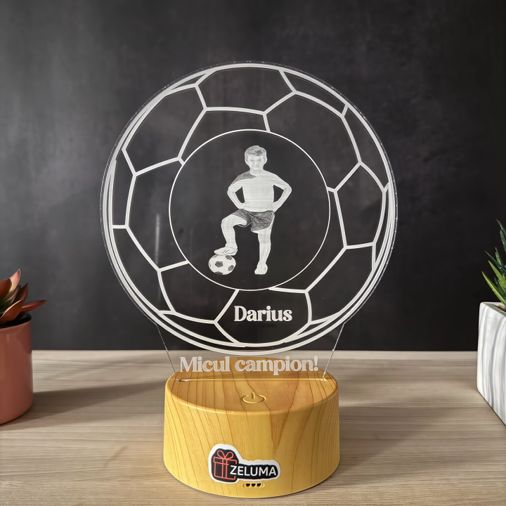 Lampa 3D Personalizata cu Poza – Micul Campion