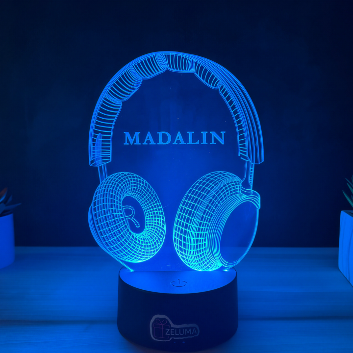 Lampa 3D Personalizata cu Nume – Casti Audio