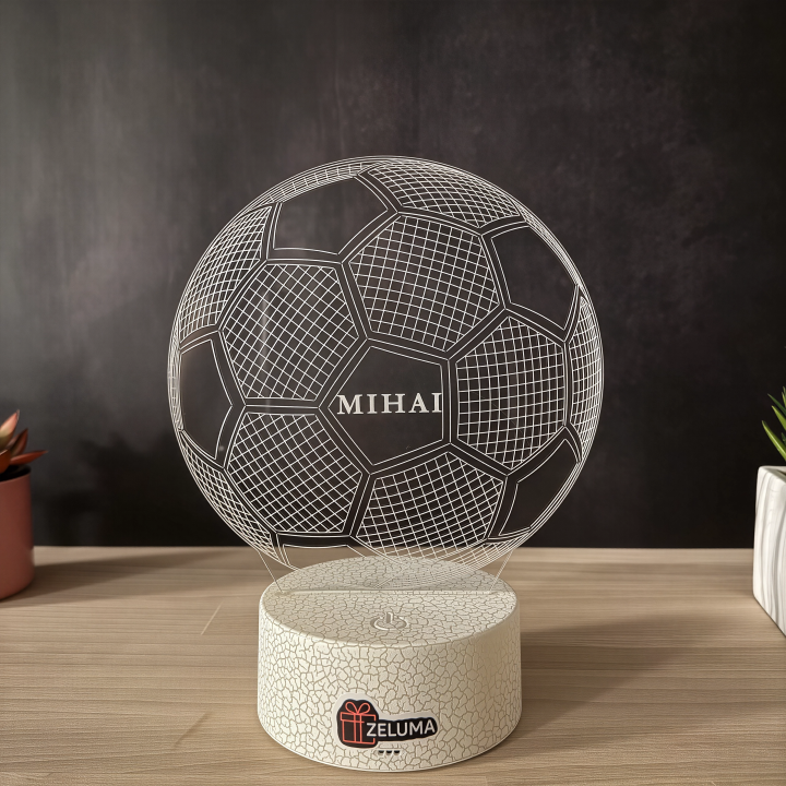 Lampa 3D cu Nume Personalizat – Minge de Fotbal